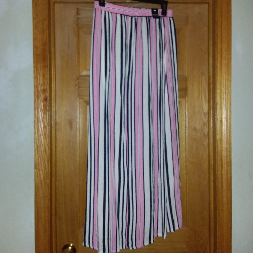 Shorts with Long Backing - Picture 8 of 9